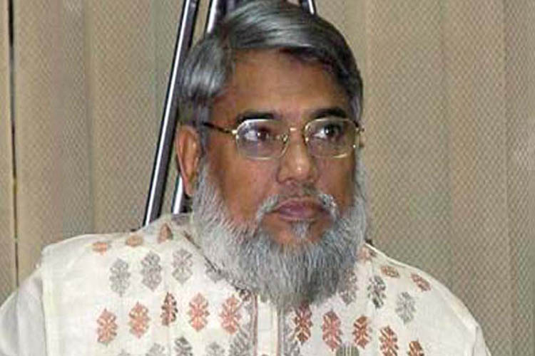 পারিবারিক কবরস্থানে মুজাহিদের লাশ দাফন - image